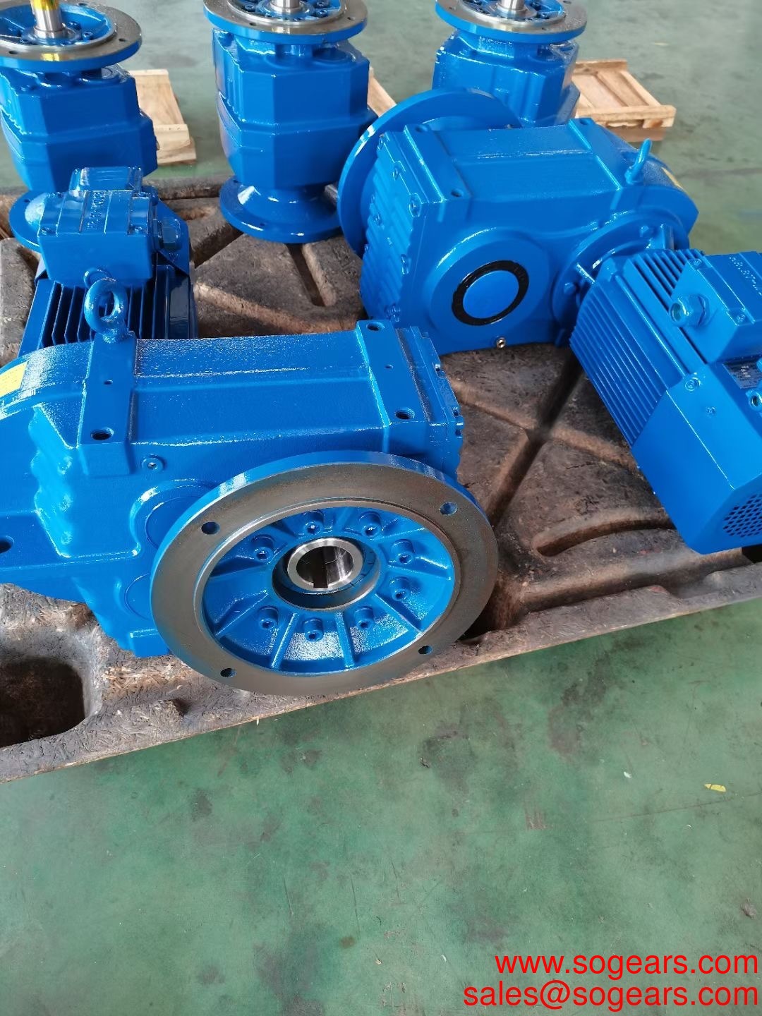 Durable made in Vietnam top quality small marine gearbox D15 power 15HP 15KW