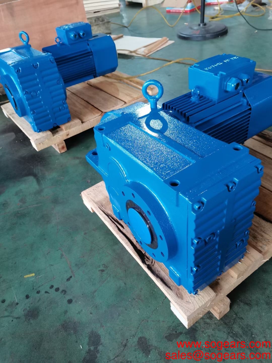 parallel-shaft-inline-gear-box-speed-reducer-reducer-worm-bevel-helical