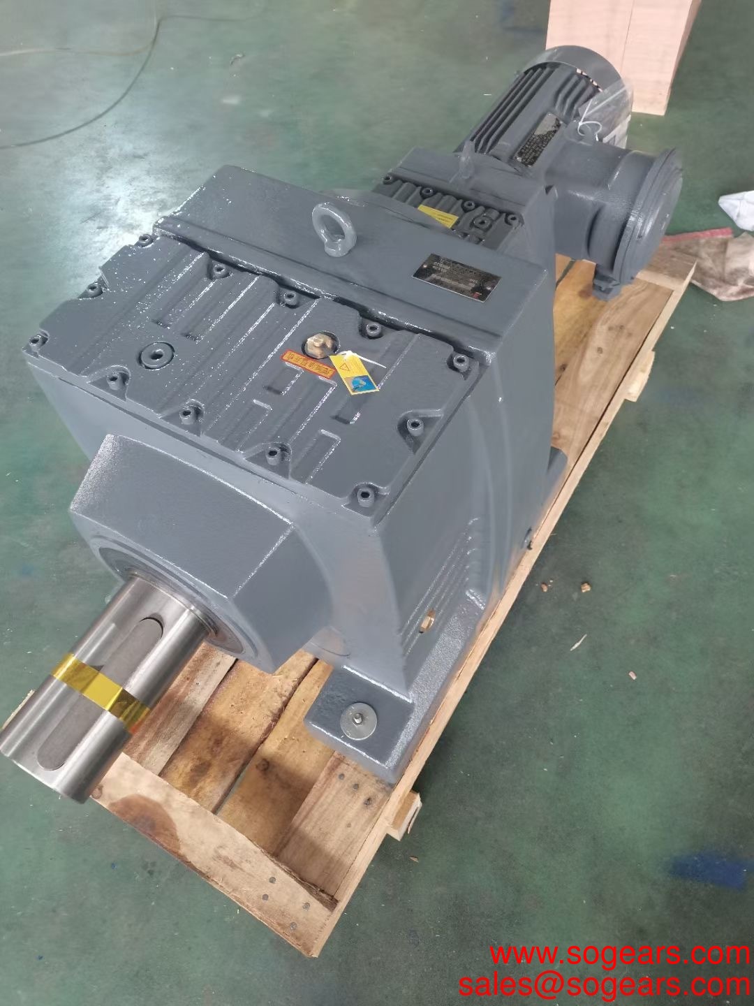 Gearbox Gear Reducer with Electric Motor Parallel Reducer Concrete Mixer speed reduce