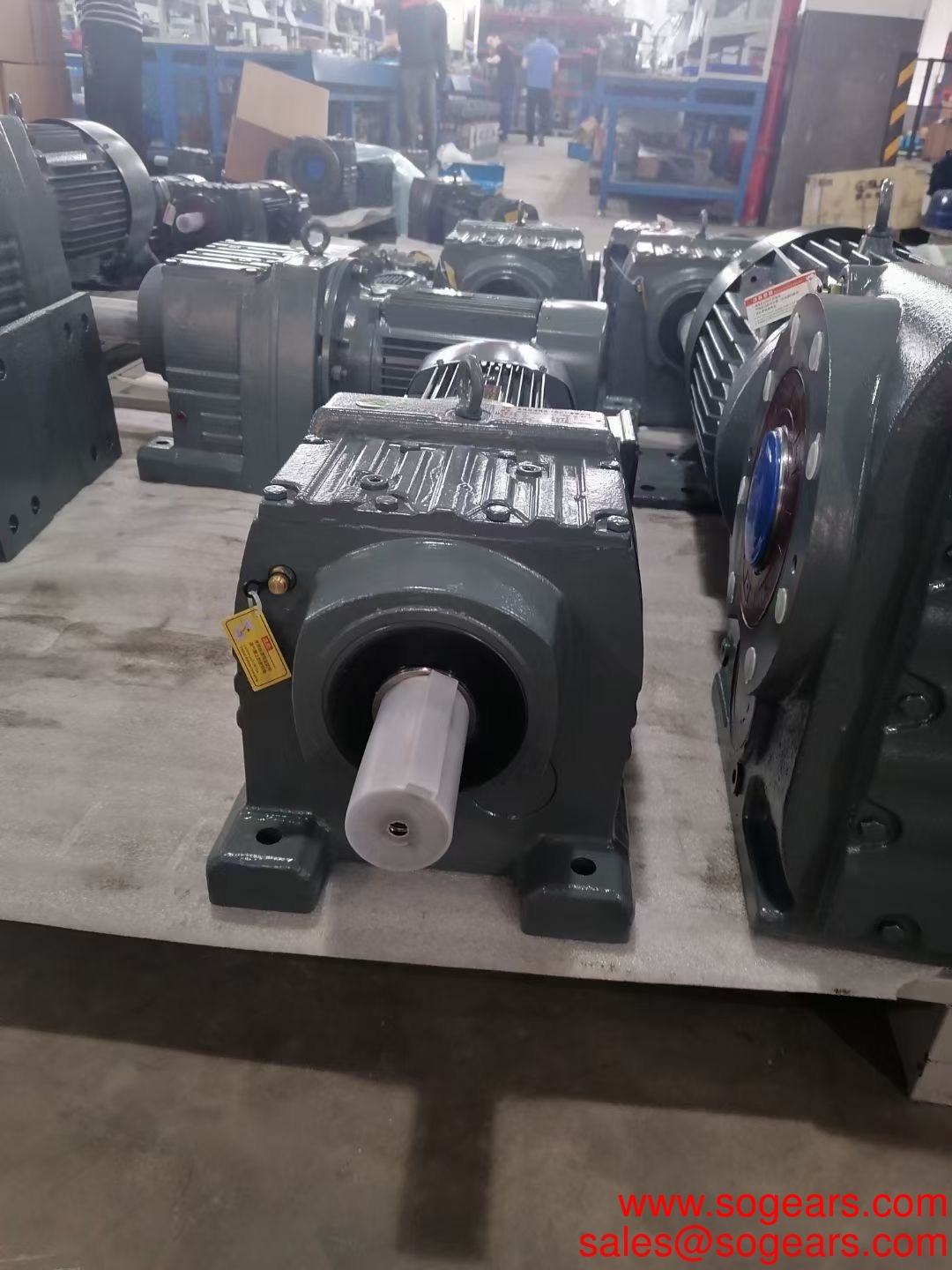 ZLY 240 Helical Gearbox helical transmission gearbox speed reducer gear motor box for conveyor reverse gearbox